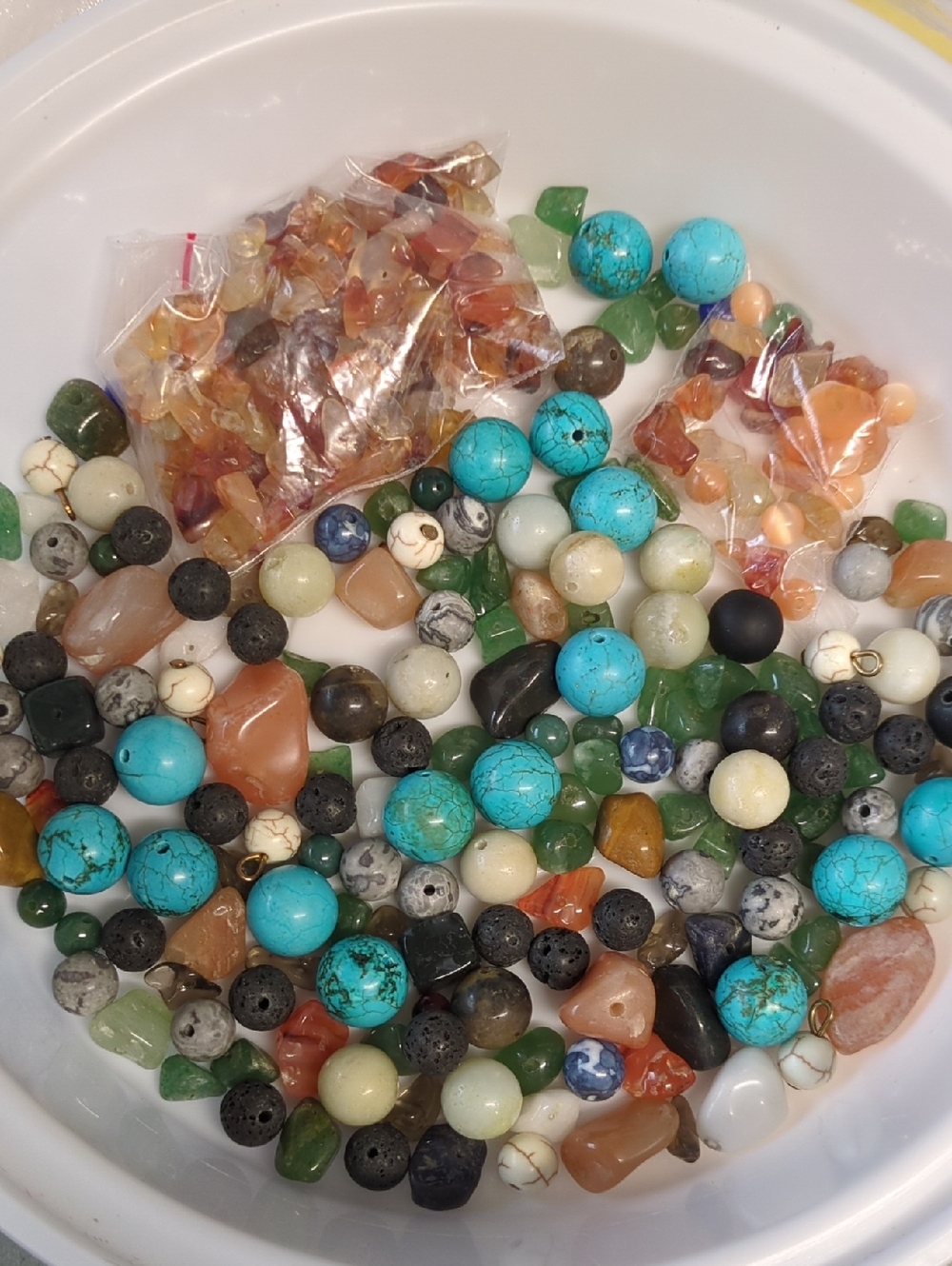 🎂 Q5 Mixed Stone Bead Lot - Various sizes and shapes 210g